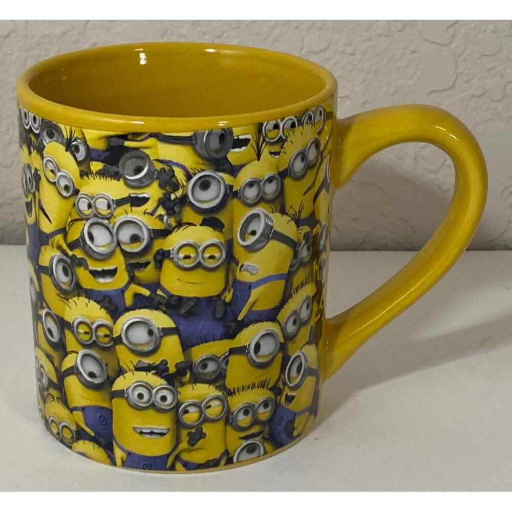 Minions 14 oz. Ceramic Mug Silver Buffalo Despicable Me Cluttered Collectible